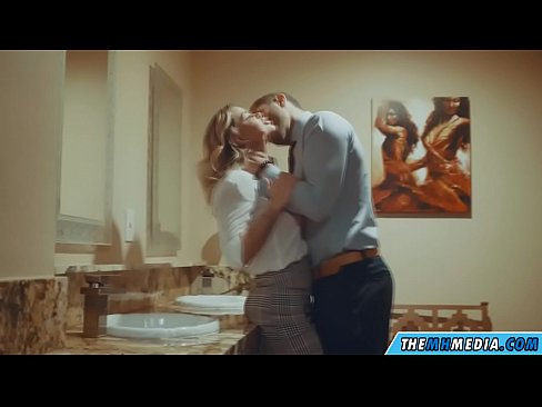 ❤️ Ilehoria busti batek komun publiko batean seduzitzen zaituenean ☑ Pornografia %eu.vbdsm.ruan ❌❤